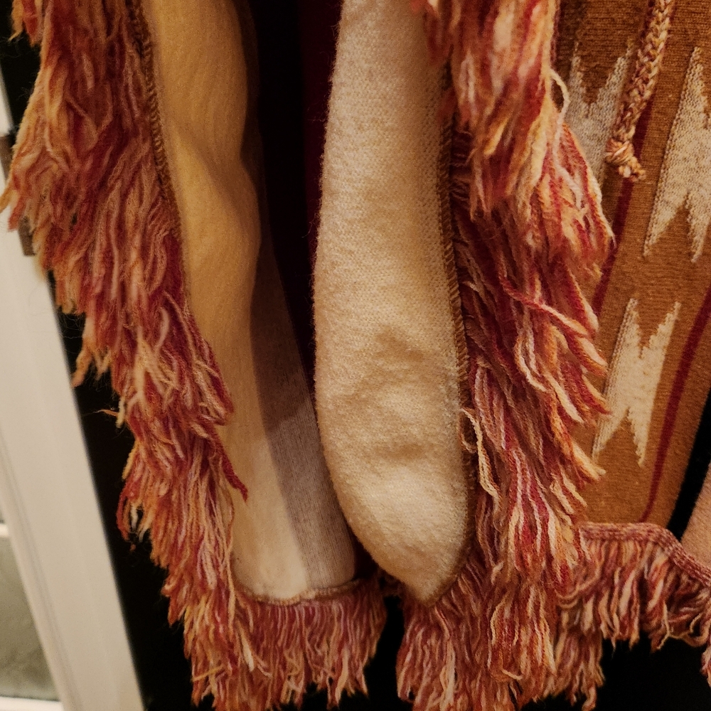 Vintage 70's Cuddle Knit South Western Hooded Fringe Poncho~OSFM - Picture 4 of 11